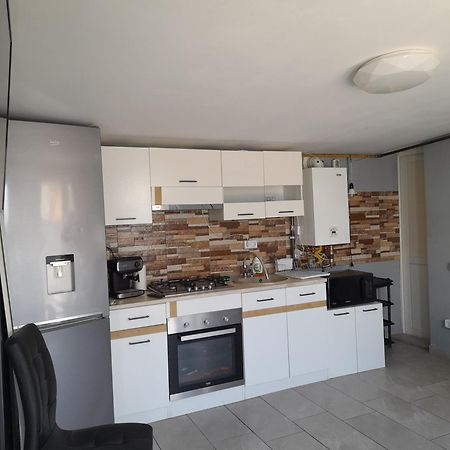 Garsoniera Sic Zona Terapia Zona Linistita La Casa Cu Parcare Leilighet Cluj-Napoca Eksteriør bilde