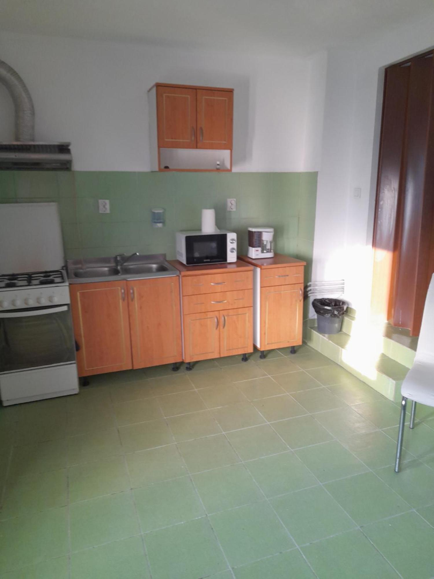 Garsoniera Sic Zona Terapia Zona Linistita La Casa Cu Parcare Leilighet Cluj-Napoca Eksteriør bilde